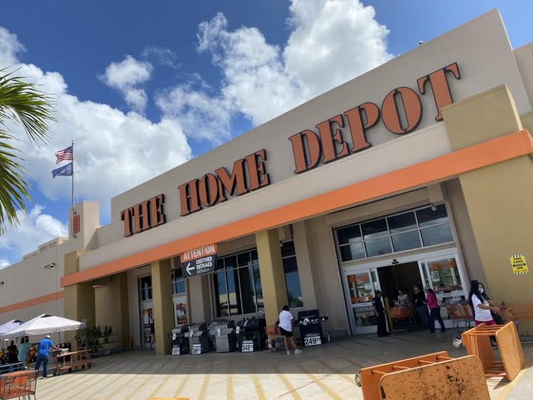 グアム最大のホームセンター！HOME DEPOT（ホームデポ）でSTAR WARSの鍵をつくってみた！ ロクなびの芸能情報